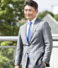 中村 亮介