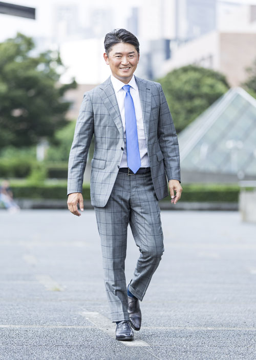 中村 亮介