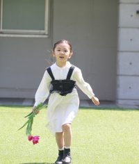 こ と な