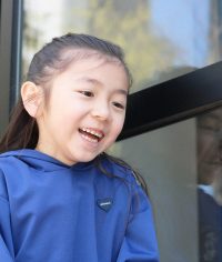 こ と な