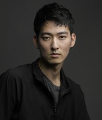 憲 輝