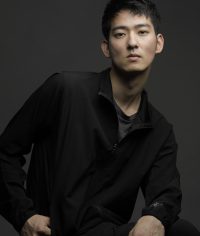 憲 輝