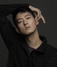 憲 輝