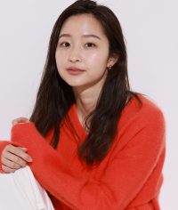 牛居澪子
