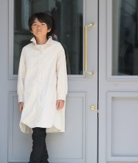 翼　己