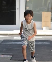 翼　己