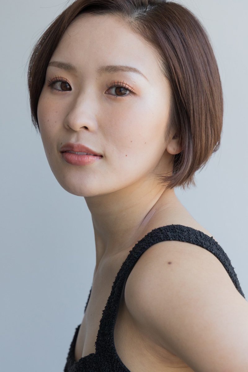 瞳子