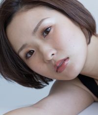 瞳子