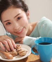 瞳子