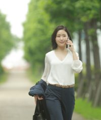 瞳子